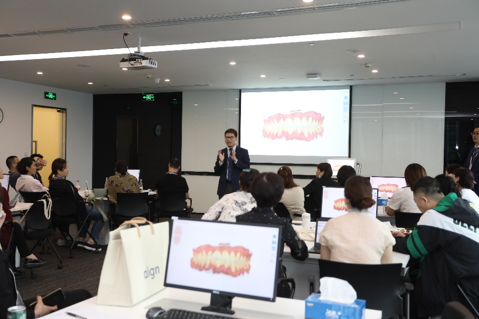 愛齊科技發(fā)起社會公益科普活動 倡導通過專業(yè)口腔醫(yī)生進行正畸治療