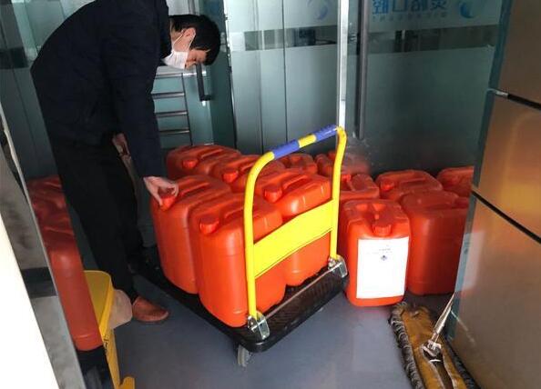 西安靈格口腔再施義舉：免費(fèi)為市民發(fā)放含氯消毒液