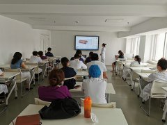 濟南市口腔醫(yī)院正畸科舉行隱形矯治討論會