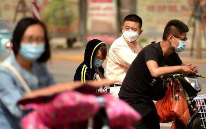 為什么戴上口罩后，總聞到一股味？