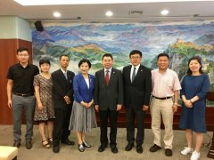 大阪齒科大學(xué)方一如教授一行來(lái)訪(fǎng)北大口院